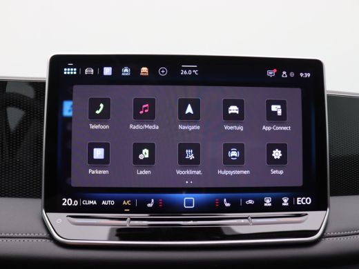 Volkswagen Tiguan 1.5 eHybrid Life Edition 204PK DSG Pano-Schuifdak, Trekhaak, 19" LM Velgen, Navi via apple carpla... ActivLease financial lease