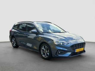 Ford Focus 1.0 EcoBoost Hybrid ST Line Business Trekhaak | Stuur+Stoel+Voorruitverwarming | Keyless | Camera...