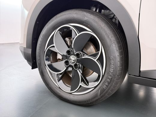 Alfa Romeo Junior Elettrica 54 kWh | 15.000KM!! | FABRIEKSGARANTIE | APPLE CARPLAY| ANDROID AUTO| UNIEKE KLEUR! | A... ActivLease financial lease