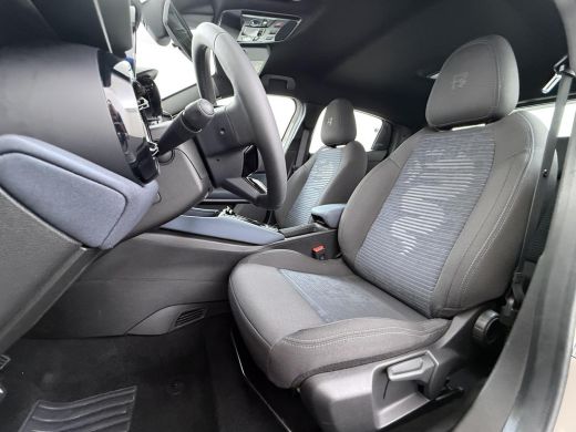 Alfa Romeo Junior Elettrica 54 kWh | 15.000KM!! | FABRIEKSGARANTIE | APPLE CARPLAY| ANDROID AUTO| UNIEKE KLEUR! | A... ActivLease financial lease