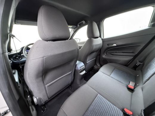 Alfa Romeo Junior Elettrica 54 kWh | 15.000KM!! | FABRIEKSGARANTIE | APPLE CARPLAY| ANDROID AUTO| UNIEKE KLEUR! | A... ActivLease financial lease