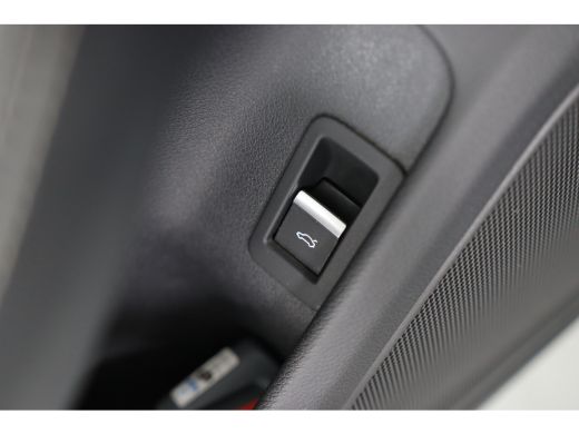 Audi A4 Avant 40 TFSI 190PK SPORT S-LINE Navigatie | Trekhaak wegklapbaar | Climate control | Carplay |  ... ActivLease financial lease