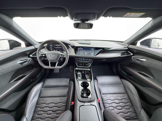Audi e-tron GT RS 93 kWh | SOH 100%!!!!| PANO | 21 INCH | STOELVENTILATIE & MASSAGE | BANG & OLUFSEN | 360 CAMER... ActivLease financial lease