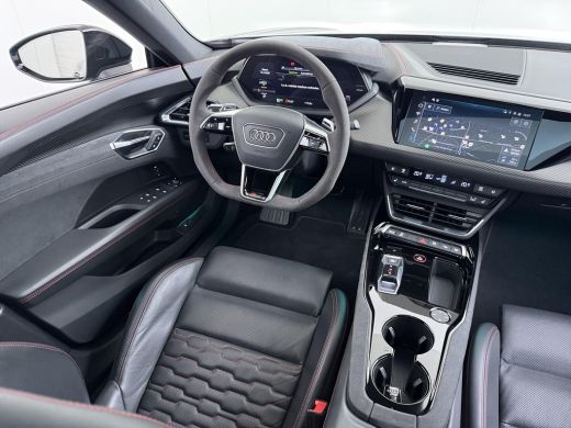 Audi e-tron GT RS 93 kWh | SOH 100%!!!!| PANO | 21 INCH | STOELVENTILATIE & MASSAGE | BANG & OLUFSEN | 360 CAMER... ActivLease financial lease