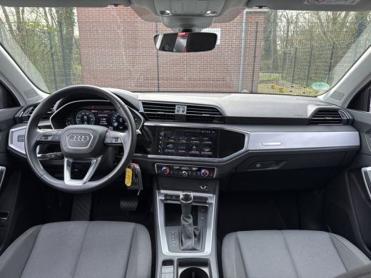 Audi Q3 45 TFSI e 245PK BUSINESS EDITION CARPLAY/ACC/STUURVERW. ActivLease financial lease