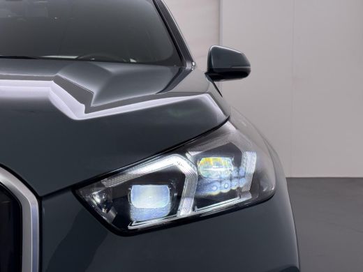 BMW iX1 xDrive30 67 kWh VAN &euro; 41.900,- VOOR &euro; 38.440,- UW LENTEVOORDEEL: &euro; 3.460,-!| M-SPORT| COMPLEET | ... ActivLease financial lease