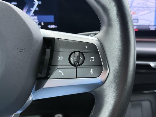 BMW iX1 xDrive30 67 kWh VAN &euro; 41.900,- VOOR &euro; 38.440,- UW LENTEVOORDEEL: &euro; 3.460,-!| M-SPORT| COMPLEET | ... ActivLease financial lease