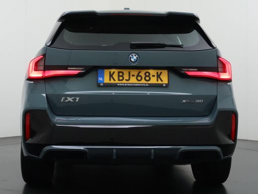 BMW iX1 xDrive30 67 kWh VAN &euro; 41.900,- VOOR &euro; 38.440,- UW LENTEVOORDEEL: &euro; 3.460,-!| M-SPORT| COMPLEET | ... ActivLease financial lease