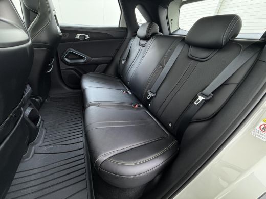 BYD ATTO 2 Boost 45 kWh | DIRECT LEVERBAAR | Volledige BYD Fabrieksgarantie t/m 11-2030 of 150.000 km | Stoe... ActivLease financial lease