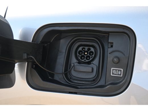 Citroën &euml;-C4 Feel 50 kWh 3 Fase 92%SOH! | Navi By App | Apple Carplay | Android Auto | Climate Control | Cruis... ActivLease financial lease