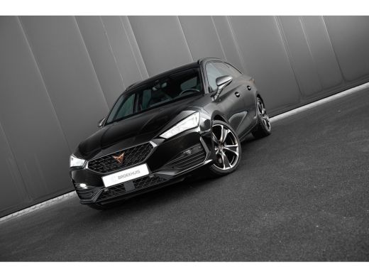 CUPRA Leon Sportstourer 1.4 e-Hybrid 245 PK VZ Business Dodehoekdetectie | Adaptive cruise control | Keyless entry | Carplay ActivLease financial lease