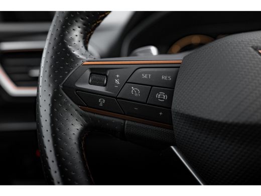 CUPRA Leon Sportstourer 1.4 e-Hybrid 245 PK VZ Business Dodehoekdetectie | Adaptive cruise control | Keyless entry | Carplay ActivLease financial lease