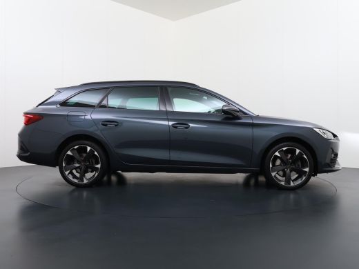 CUPRA Leon Sportstourer 1.4 eTSI PHEV FR | PHEV Plug-in Hybride | Perf. Stoelen | Stoel- & Stuurwielverwarming | Elektris... ActivLease financial lease