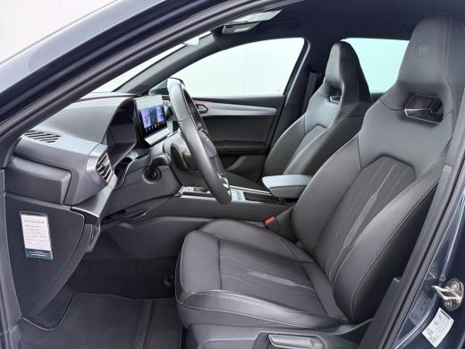 CUPRA Leon Sportstourer 1.4 eTSI PHEV FR | PHEV Plug-in Hybride | Perf. Stoelen | Stoel- & Stuurwielverwarming | Elektris... ActivLease financial lease