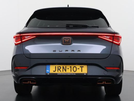 CUPRA Leon Sportstourer 1.4 eTSI PHEV FR | PHEV Plug-in Hybride | Perf. Stoelen | Stoel- & Stuurwielverwarming | Elektris... ActivLease financial lease