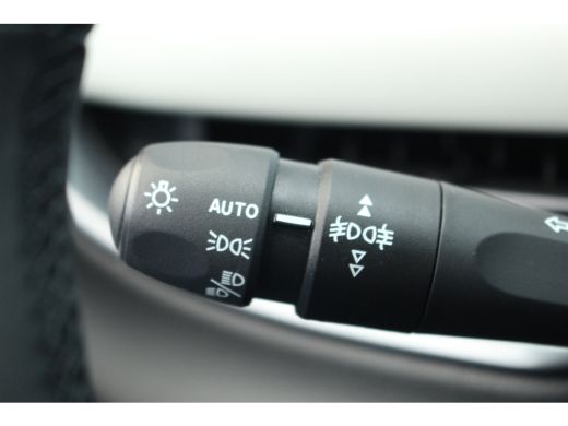 Fiat 600 1.2 Hybrid La Prima | Camera | Adaptive Cruise | Stoelverwarming | Carplay | Keyless | | Achterba... ActivLease financial lease