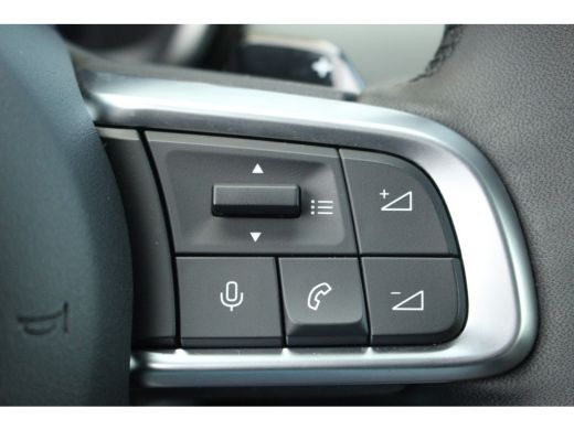 Fiat 600 1.2 Hybrid La Prima | Camera | Adaptive Cruise | Stoelverwarming | Carplay | Keyless | | Achterba... ActivLease financial lease