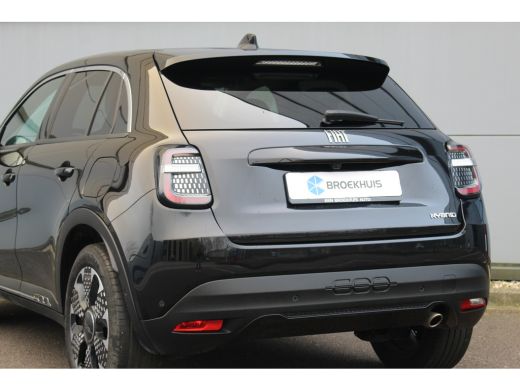 Fiat 600 1.2 Hybrid La Prima | Camera | Adaptive Cruise | Stoelverwarming | Carplay | Keyless | | Achterba... ActivLease financial lease