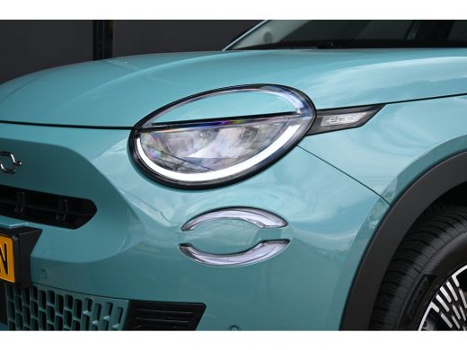 Fiat 600 1.2 Hybrid Urban 110pk | Pack Style + Winter + Comfort | Navigatie | Achteruitrijcamera | Draadlo... ActivLease financial lease