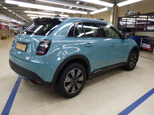 Fiat 600 1.2 Hybrid Urban 110pk | Pack Style + Winter + Comfort | Navigatie | Achteruitrijcamera | Draadlo... ActivLease financial lease