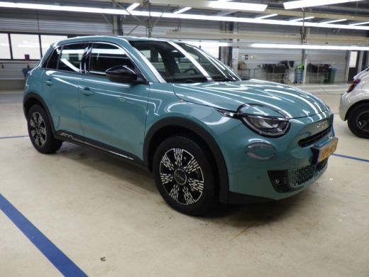 Fiat 600 1.2 Hybrid Urban 110pk | Pack Style + Winter + Comfort | Navigatie | Achteruitrijcamera | Draadlo... ActivLease financial lease