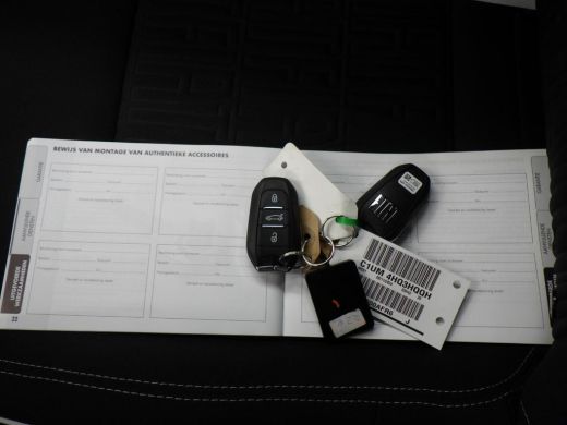 Fiat 600 1.2 Hybrid Urban 110pk | Pack Style + Winter + Comfort | Navigatie | Achteruitrijcamera | Draadlo... ActivLease financial lease