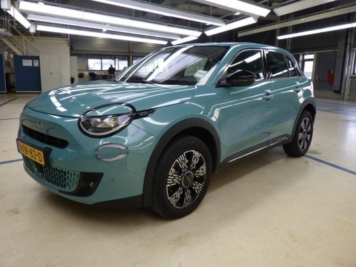 Fiat 600 1.2 Hybrid Urban 110pk | Pack Winter + Style + Comfort | Navigatie | Achteruitrijcamera | Draadlo...
