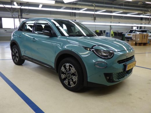 Fiat 600 1.2 Hybrid Urban 110pk | Pack Winter + Style + Comfort | Navigatie | Achteruitrijcamera | Draadlo... ActivLease financial lease