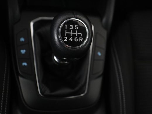 Ford Focus 1.0 EcoBoost Hybrid Titanium Style | Stoelverwarming | Camera | Carplay | Stuurverwarming | Navig... ActivLease financial lease