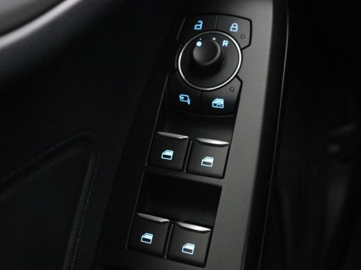 Ford Focus 1.0 EcoBoost Hybrid Titanium Style | Stoelverwarming | Camera | Carplay | Stuurverwarming | Navig... ActivLease financial lease
