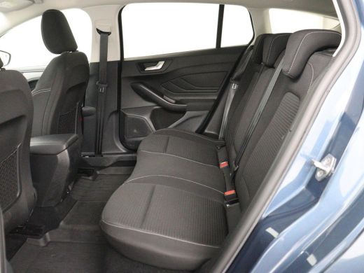 Ford Focus 1.0 EcoBoost Hybrid Titanium Style | Stoelverwarming | Camera | Carplay | Stuurverwarming | Navig... ActivLease financial lease