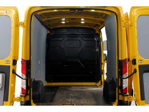 Ford Transit 350 2.0 TDCI 130pk E6 L3H2 Trend Airco/Imperiaal/Trekhaak 2800kg 05-2018 ActivLease financial lease