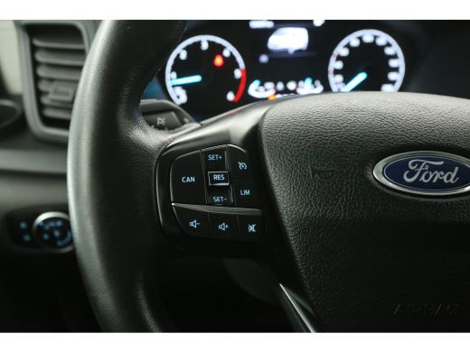 Ford Transit Custom 2.0 TDCI L2H1 170PK | Aut. | Airco | Cruise | Camera | 3 Zits | Trekhaak | Carplay | Navi | Parke... ActivLease financial lease