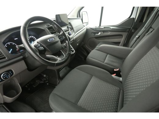 Ford Transit Custom 2.0 TDCI L2H1 170PK | Aut. | Airco | Cruise | Camera | 3 Zits | Trekhaak | Carplay | Navi | Parke... ActivLease financial lease