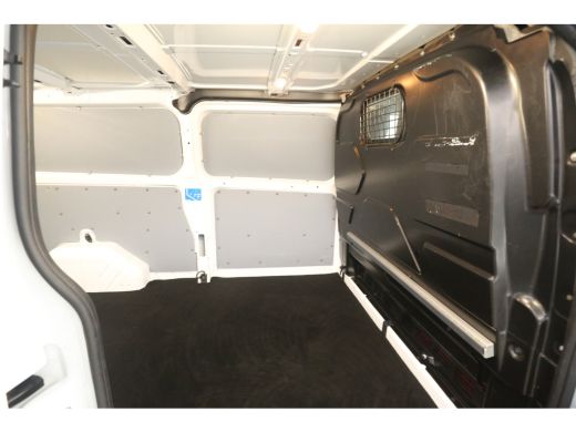 Ford Transit Custom 2.0 TDCI L2H1 170PK | Aut. | Airco | Cruise | Camera | 3 Zits | Trekhaak | Carplay | Navi | Parke... ActivLease financial lease