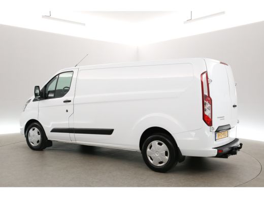 Ford Transit Custom 2.0 TDCI L2H1 170PK | Aut. | Airco | Cruise | Camera | 3 Zits | Trekhaak | Carplay | Navi | Parke... ActivLease financial lease