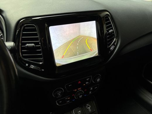 Jeep Compass 1.3T Night Eagle Sport 150Pk Automaat (APPLE CARPLAY, ZWART DAK, GROOT NAVI, CAMERA, GETINT GLAS,... ActivLease financial lease