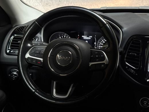 Jeep Compass 1.3T Night Eagle Sport 150Pk Automaat (APPLE CARPLAY, ZWART DAK, GROOT NAVI, CAMERA, GETINT GLAS,... ActivLease financial lease