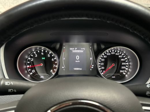 Jeep Compass 1.3T Night Eagle Sport 150Pk Automaat (APPLE CARPLAY, ZWART DAK, GROOT NAVI, CAMERA, GETINT GLAS,... ActivLease financial lease