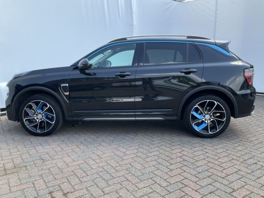Lynk & Co 01 1.5 Plug-in Hybrid Stuur/Stoelverw. Adapt.Cruise Zwarte hemel Carplay 360&deg;Cam ActivLease financial lease