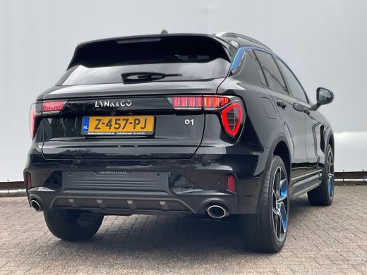 Lynk & Co 01 1.5 Plug-in Hybrid Stuur/Stoelverw. Adapt.Cruise Zwarte hemel Carplay 360&deg;Cam ActivLease financial lease