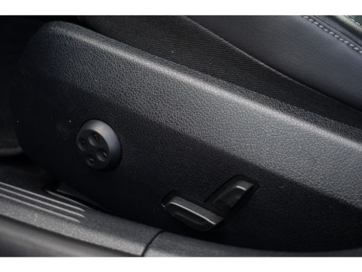 Mercedes-Benz C-Klasse Estate 300 e AMG Line Pano Trekh Distronic 360-camera ActivLease financial lease