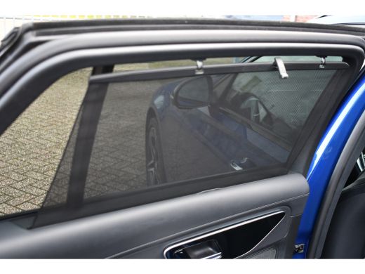 Mercedes-Benz C-Klasse Estate 300 e AMG Line Pano Trekh Distronic 360-camera ActivLease financial lease