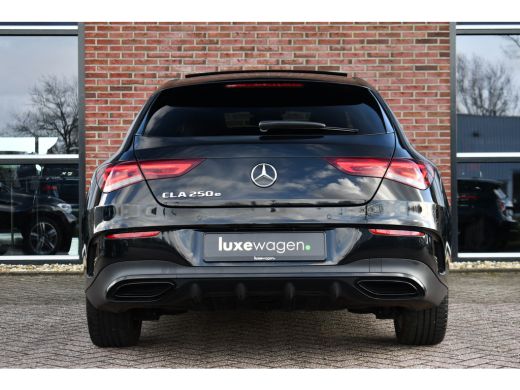 Mercedes-Benz CLA Shooting Brake 250 e AMG Pano 360-cam Night 19inch ActivLease financial lease