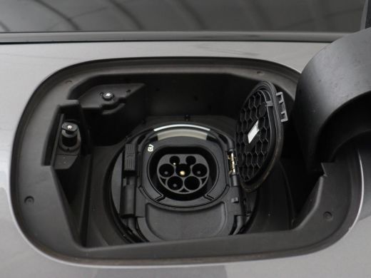 Mercedes-Benz CLA Shooting Brake 250e AMG Limited | Stoelverwarming | Carplay | Leder/Alcantara | Camera | Sfeerver... ActivLease financial lease