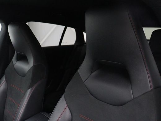 Mercedes-Benz CLA Shooting Brake 250e AMG Limited | Stoelverwarming | Carplay | Leder/Alcantara | Camera | Sfeerver... ActivLease financial lease