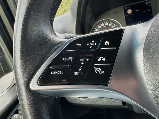 Mercedes-Benz Sprinter 317 CDI 9G-TRONIC RWD / L2H2 / FACELIFT / TREKHAAK 3.5T / CAMERA / BLINDSPOT / DISTRONIC / ADAPTI... ActivLease financial lease