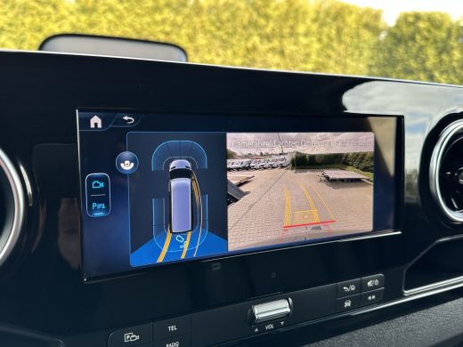 Mercedes-Benz Sprinter 317 CDI 9G-TRONIC RWD / L2H2 / FACELIFT / TREKHAAK 3.5T / CAMERA / BLINDSPOT / DISTRONIC / ADAPTI... ActivLease financial lease