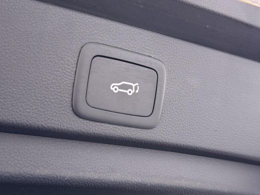 MG Marvel R Luxury 70 kWh VAN &euro; 25.900,- VOOR &euro; 21.877,- UW LENTEVOORDEEL &euro; 4.023,-! | SOH 94% | 7 jaar FABRI... ActivLease financial lease