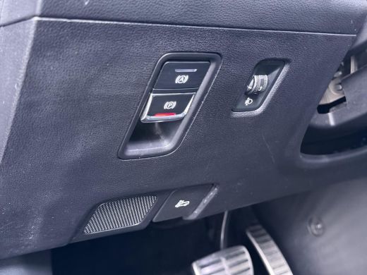 MG Marvel R Luxury 70 kWh VAN &euro; 25.900,- VOOR &euro; 21.877,- UW LENTEVOORDEEL &euro; 4.023,-! | SOH 94% | 7 jaar FABRI... ActivLease financial lease